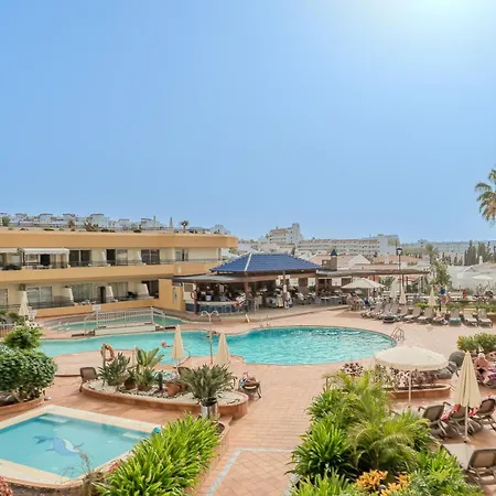 Obsidian Santa Maria Apartment